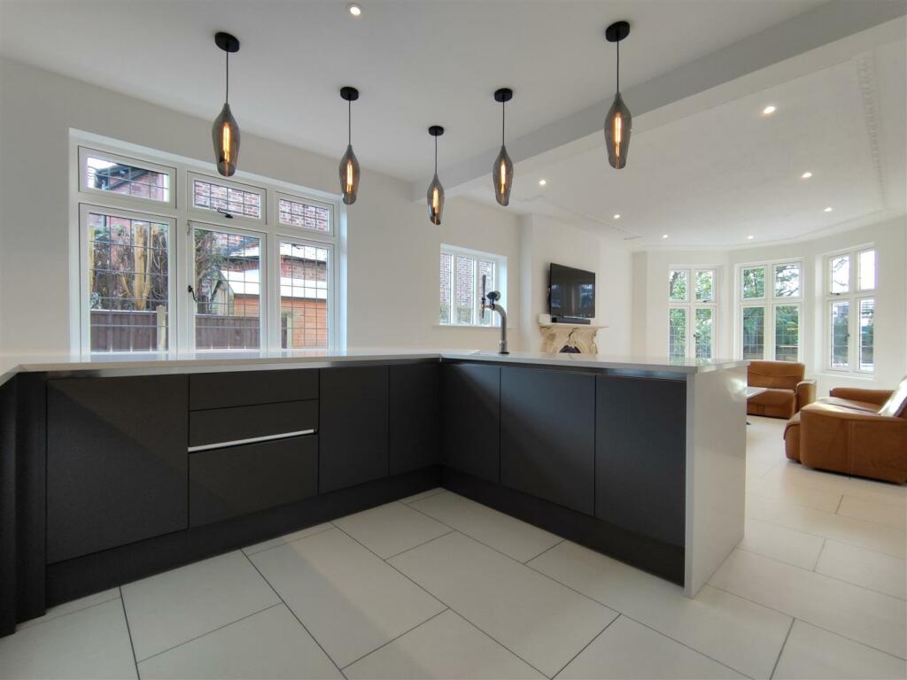 Bar Area 4