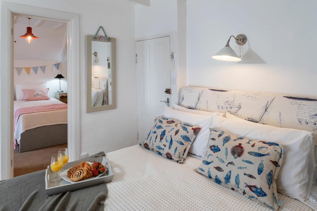 Sea Breeze Bedroom_Torcross