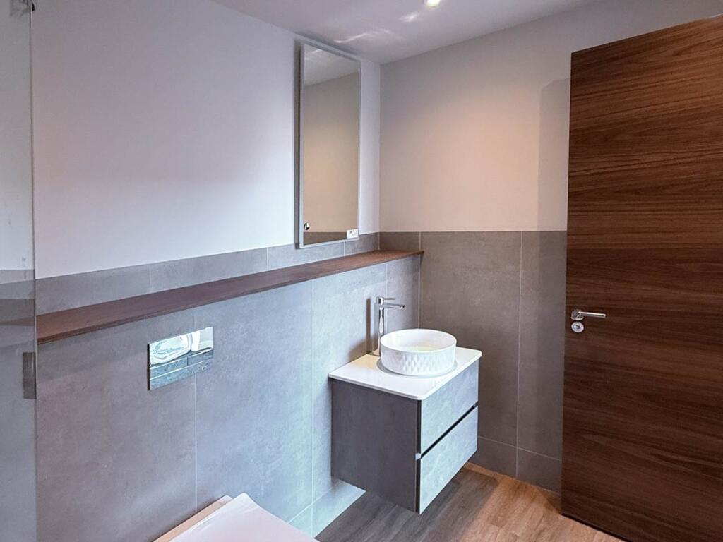 Bathroom-2