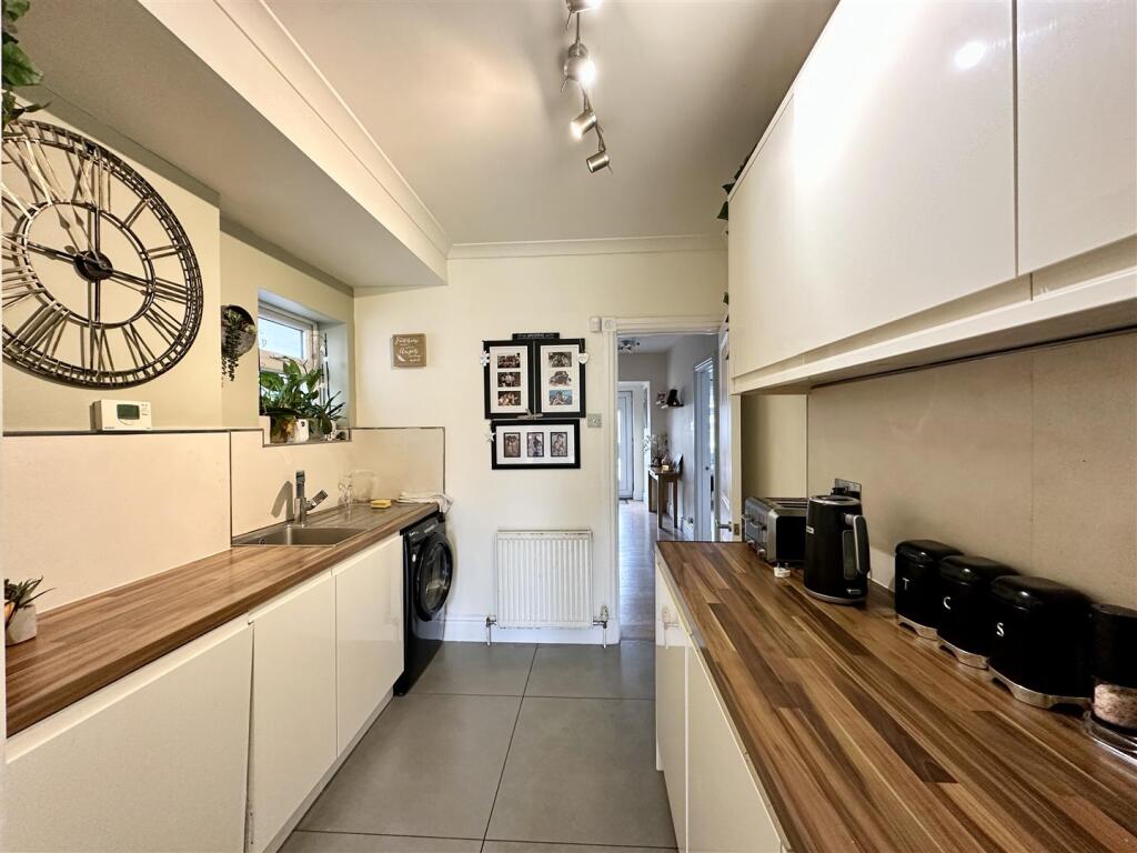 Kitchen/Breakfast Room