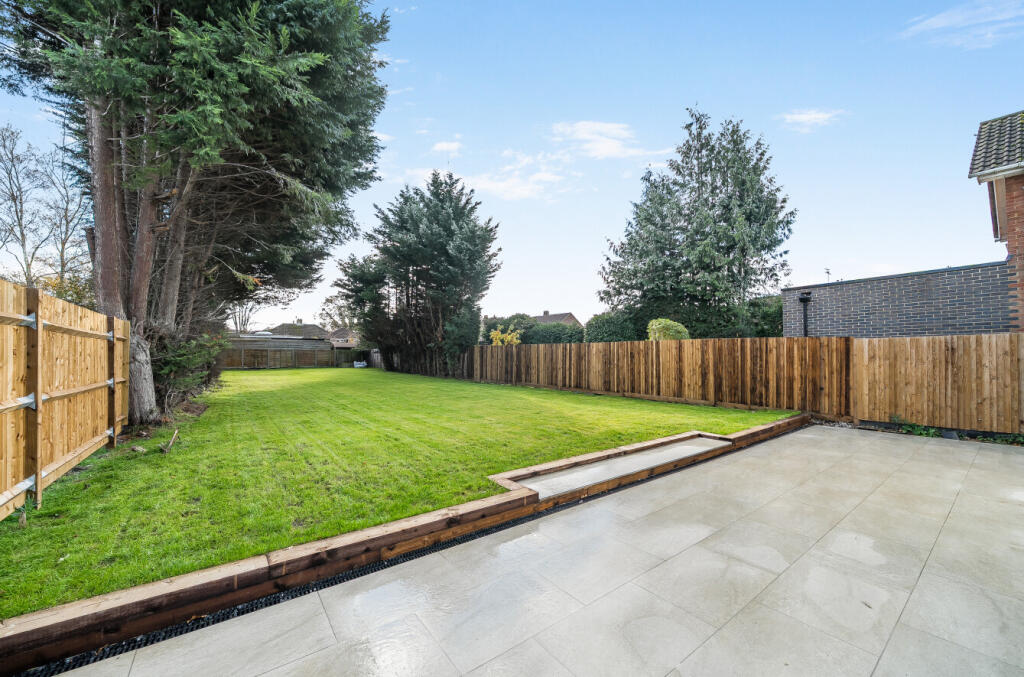 1383992-20-6925b6...