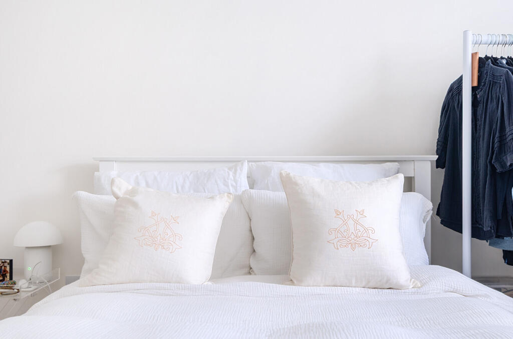 1377335-17-6915cd...