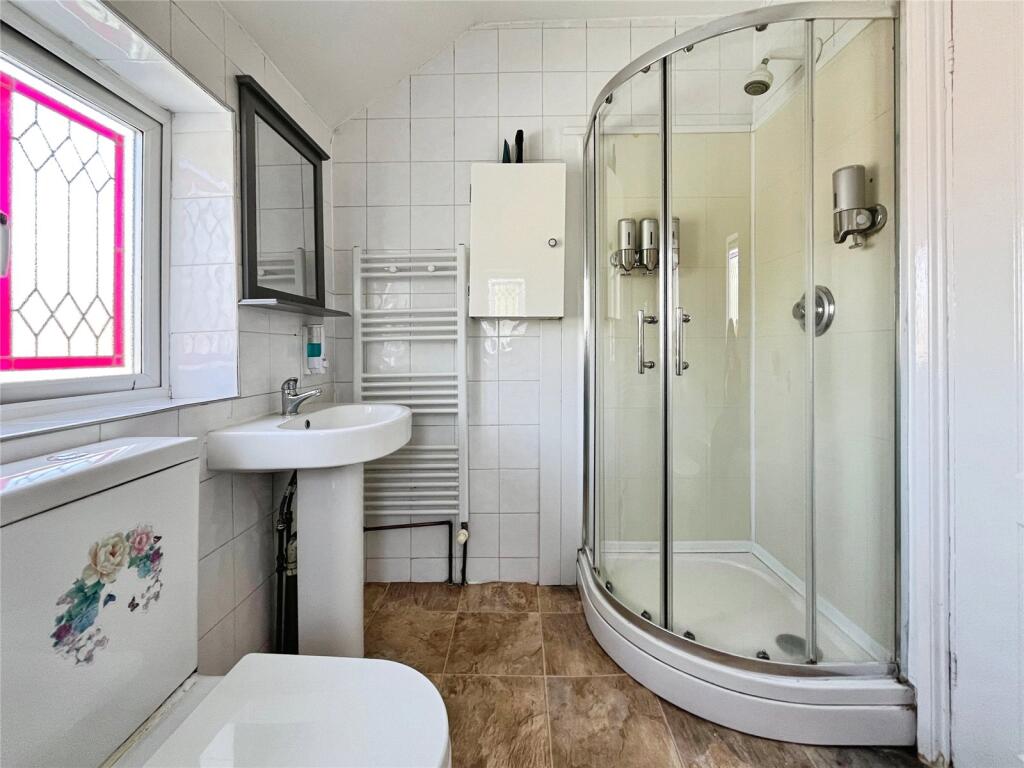 Bathroom/Shower Room