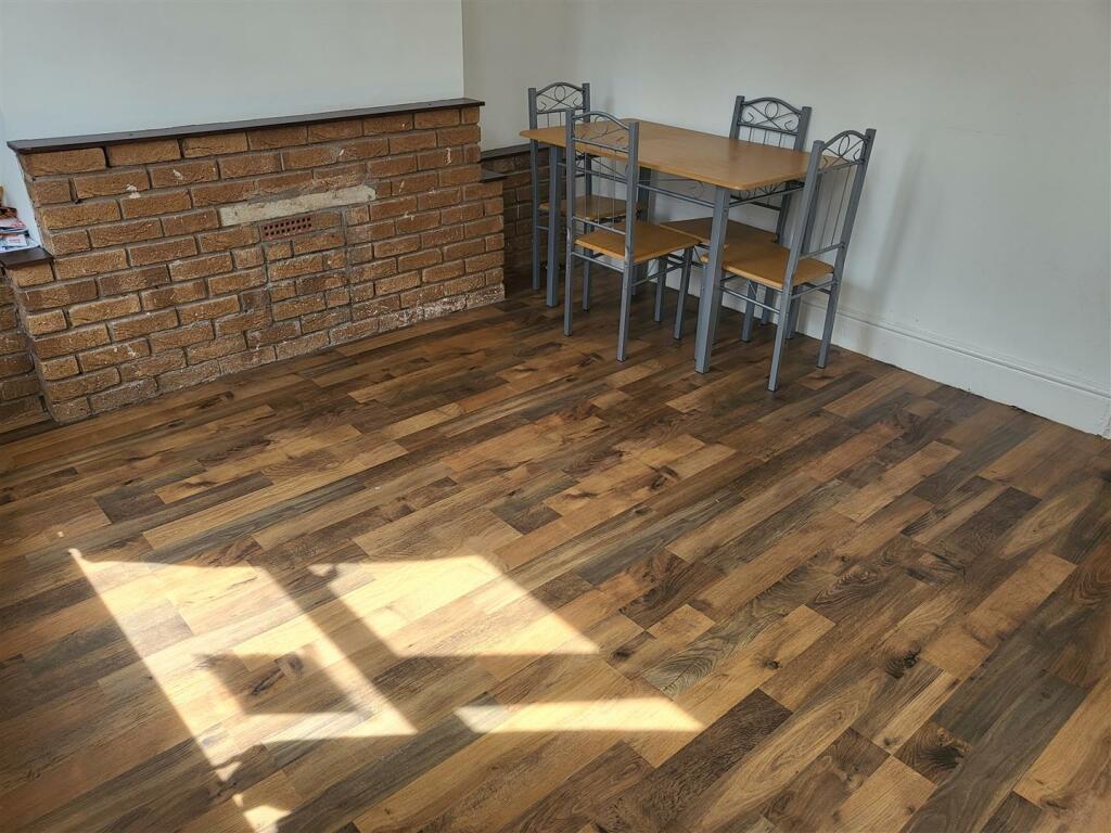 Lounge.jpg