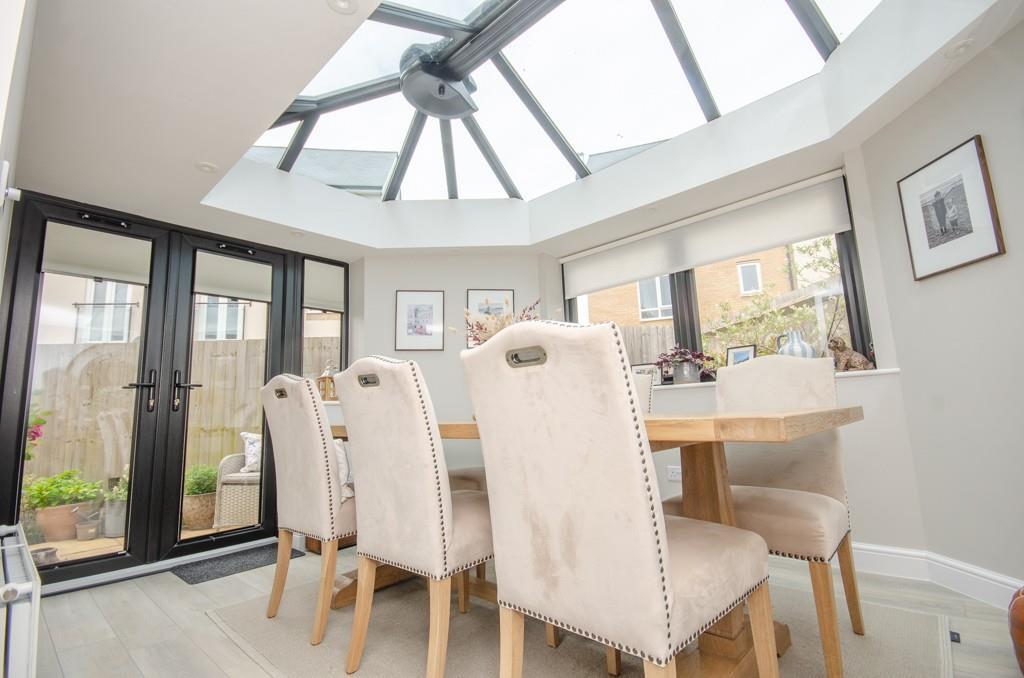Dining room.jpg