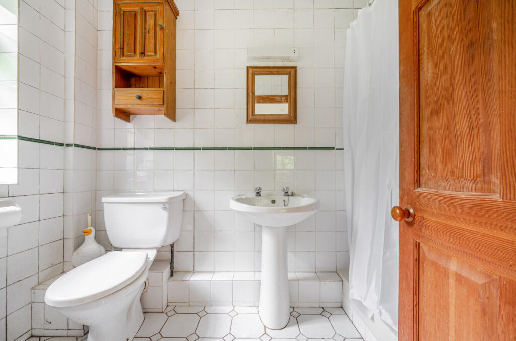 1287908-16-68263f...