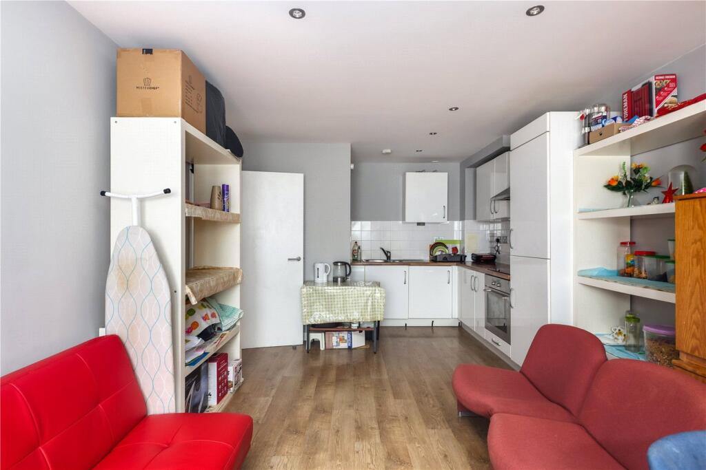 Kitchen/Living Area