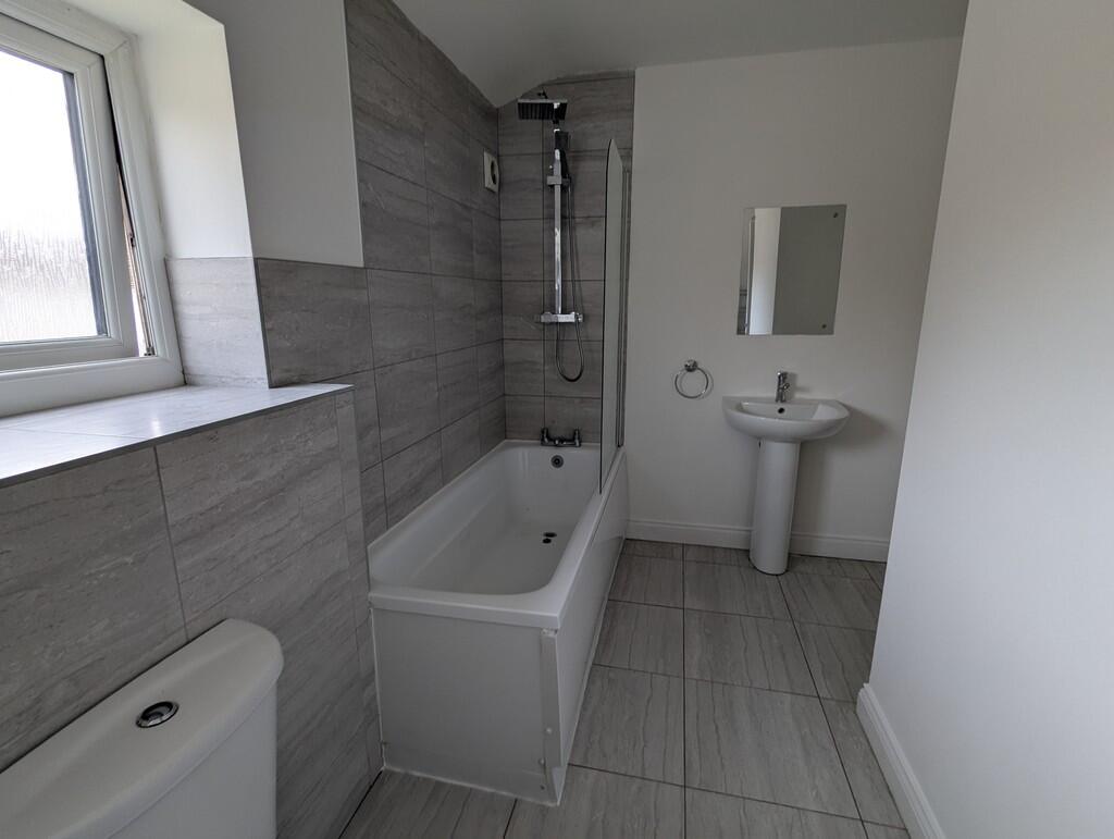 PXL_20250929_1056...