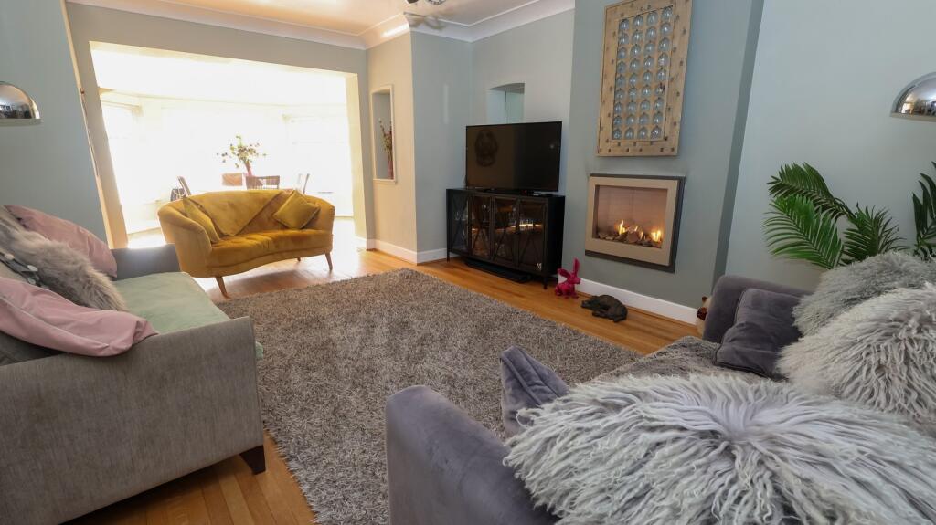 Lounge Additional