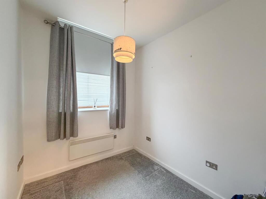 3 bed apartment, Silsden