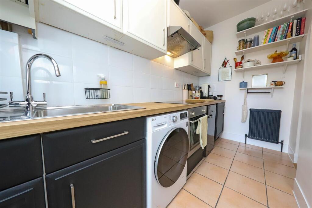 nicholas james montgomery kitchen 1.jpg