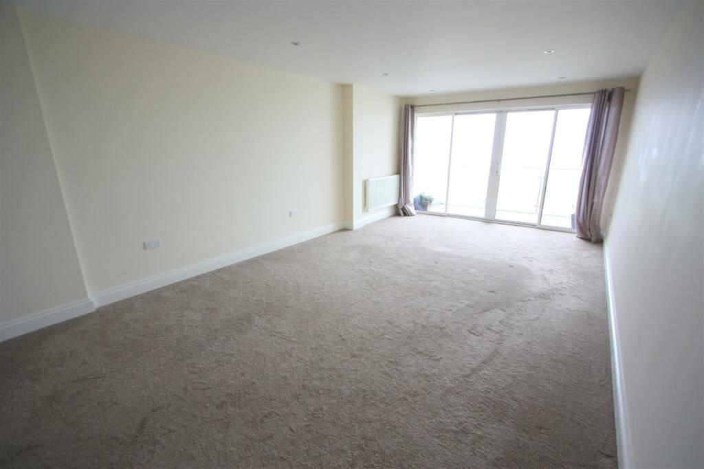 19 Bredon Court Lounge