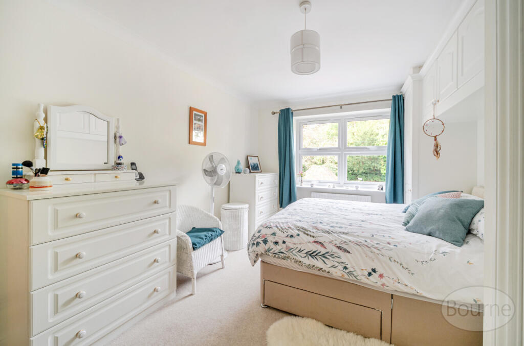 4159d316-bc74-4b5...