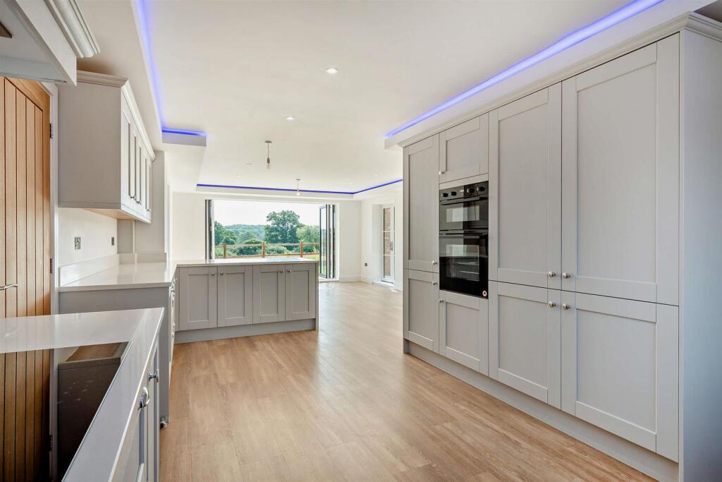 8651678-interior55-800.jpg