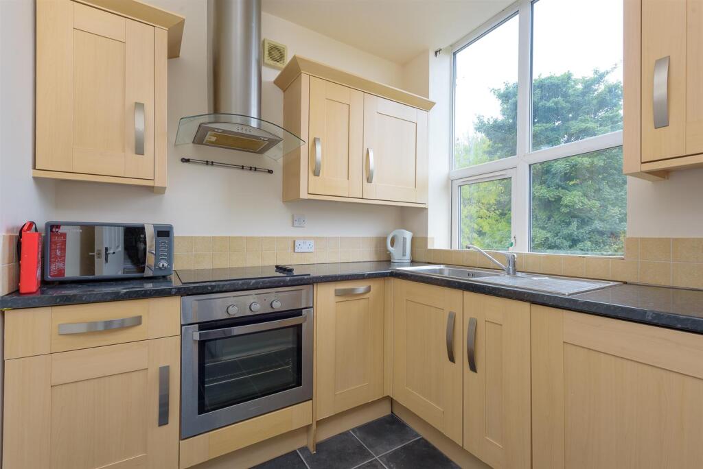 untitled (5 of 8).jpg