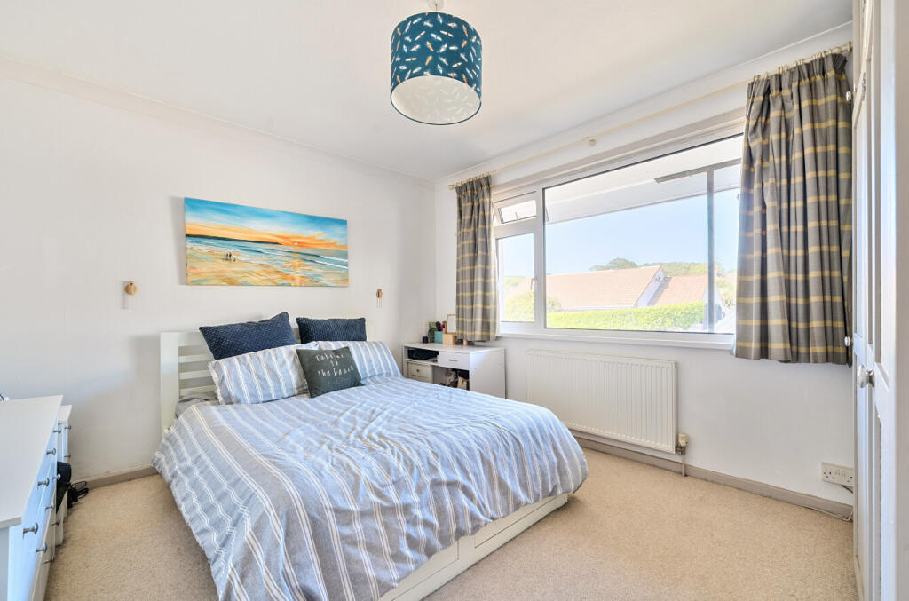 1290551-12-682779...