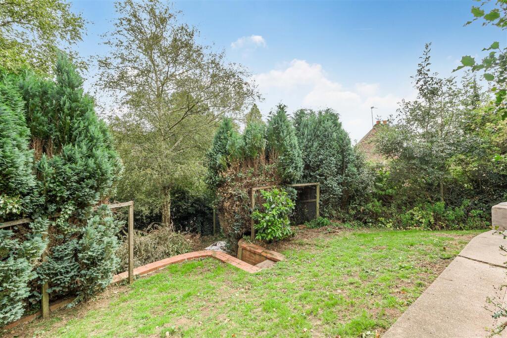 7 Church Close, Blackfordby
