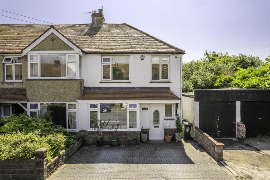 16 Stanley Road-2.jpg