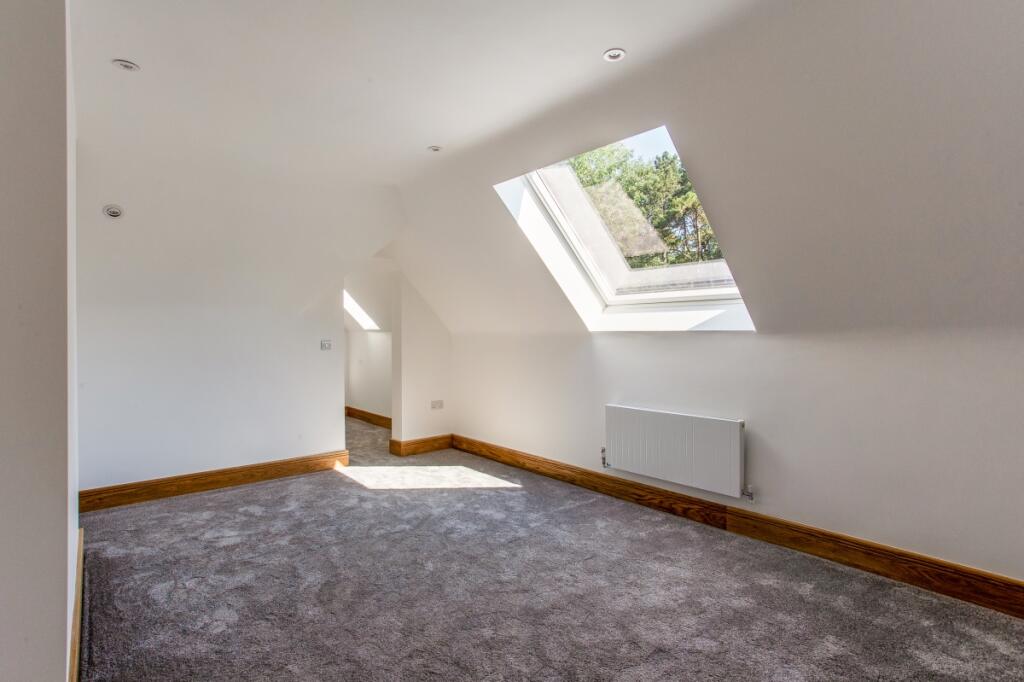 319305 Penthouse ...