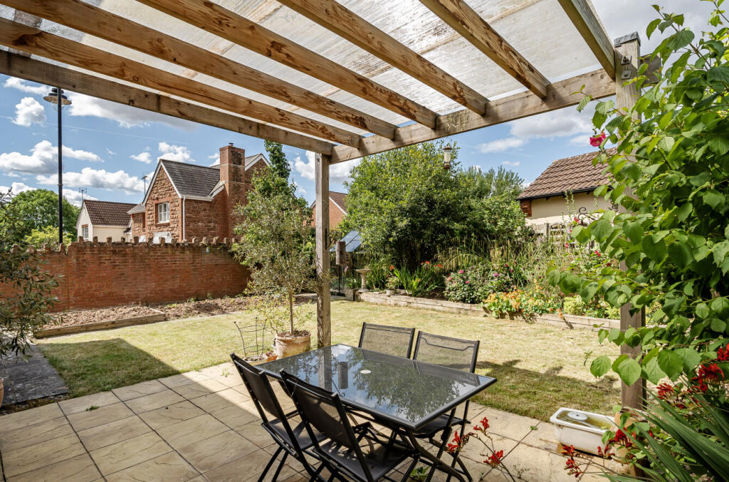 1317667-5-6866cc4...