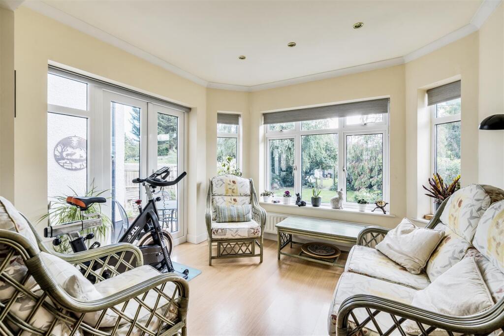 conservatory and gym area - Copy.jpg