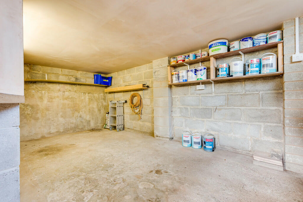 Garage Area