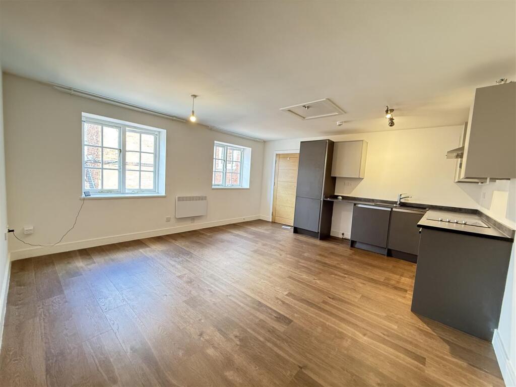 Photo 09-07-2025, 11 53 20 am.jpg