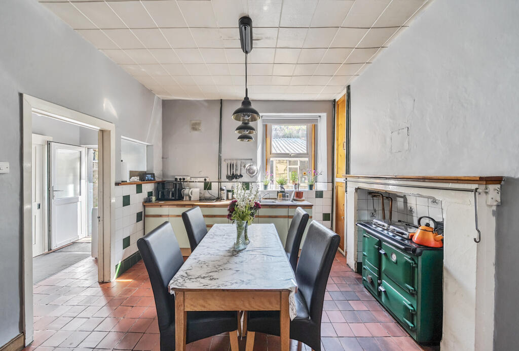 1298331-11-683d86...