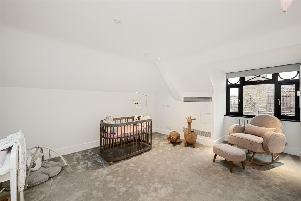 Flat 21 Parkwood Point Hi-42.jpg
