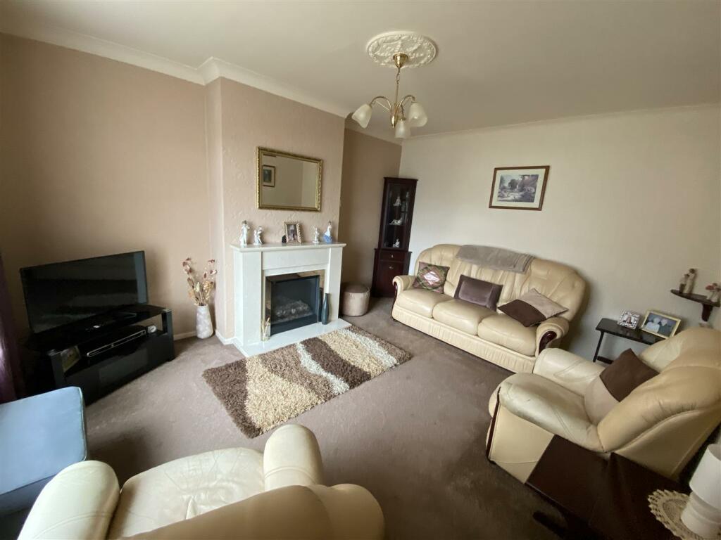Lounge: