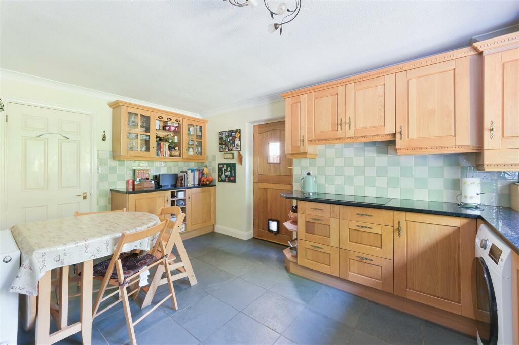 THE DELL 8  (11).jpg