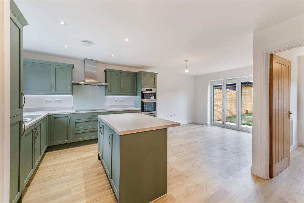 Kitchen/Dining/Family