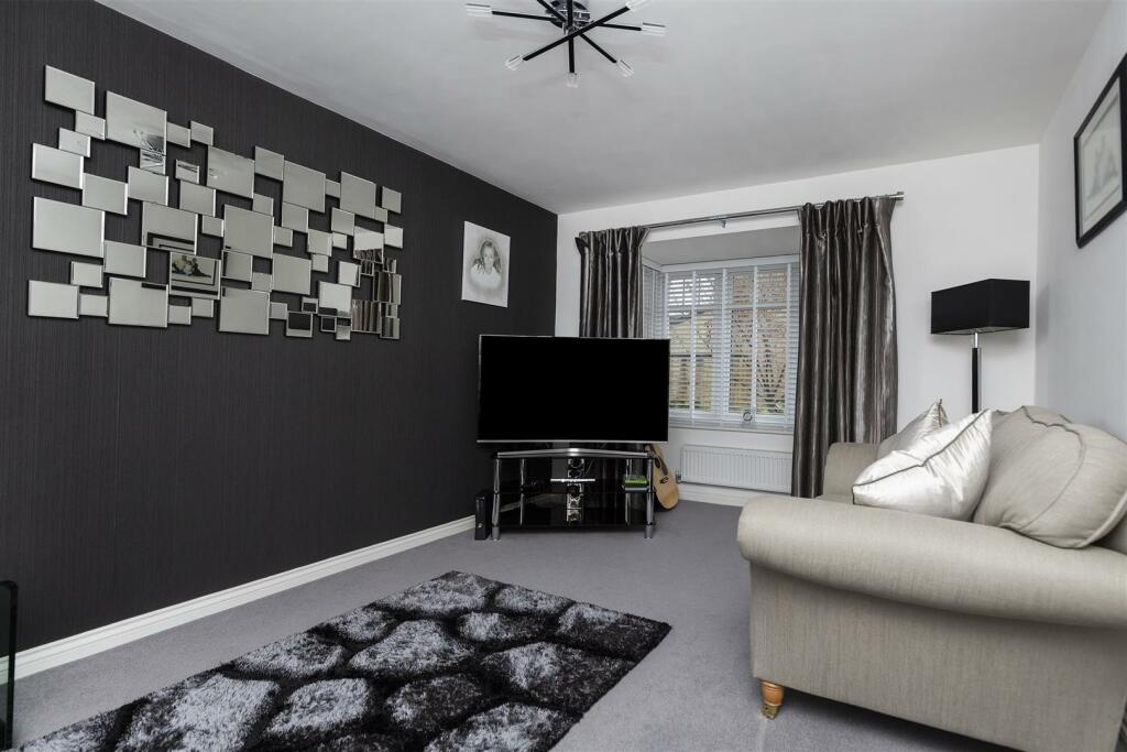 Bramleys Estate Agents - Hazel Fold - Queensbury (