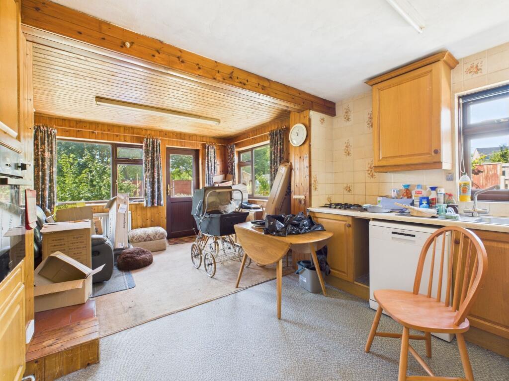 Kitchen/Dining Room