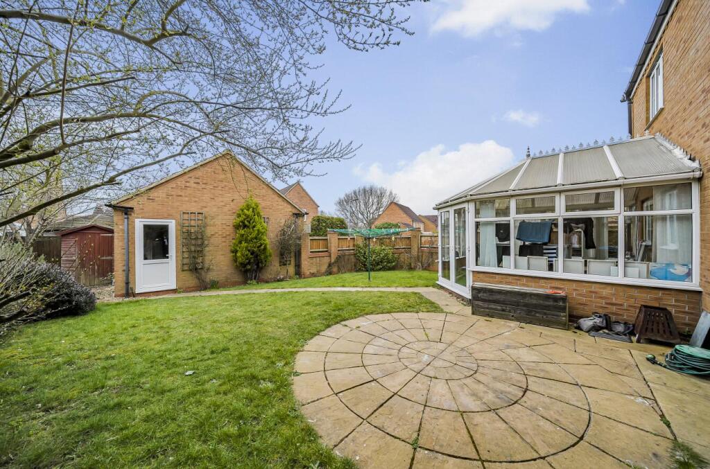 40 Durrell Drive, Rugby