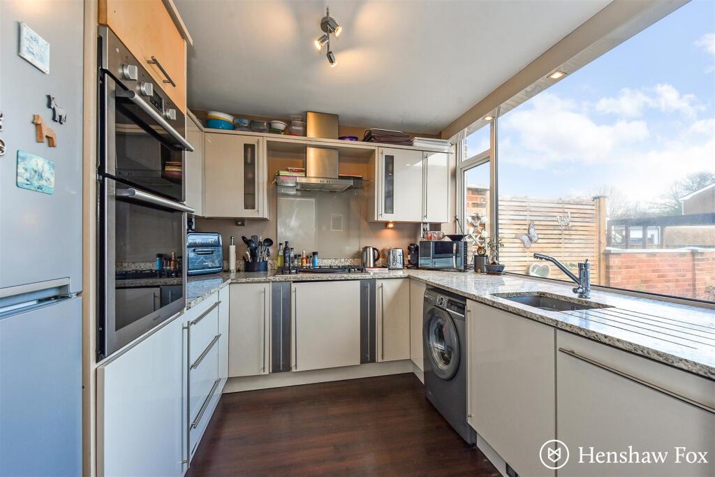 Ph7_5687971 - Copy.jpg