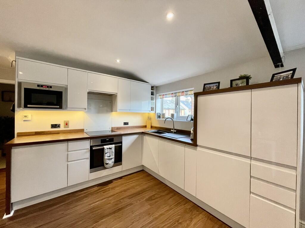 Kitchen (1)