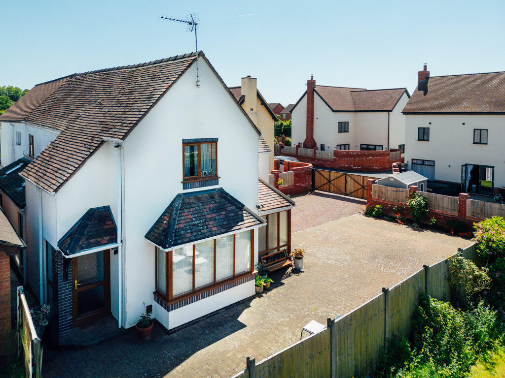 Garden &amp; Parking