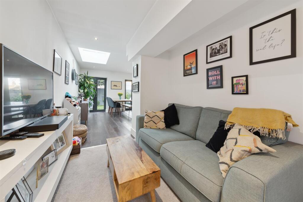 39a Himley Rd, SW17 9AR-3.jpg