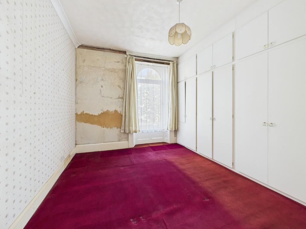 CAM03974G0-PR0215...