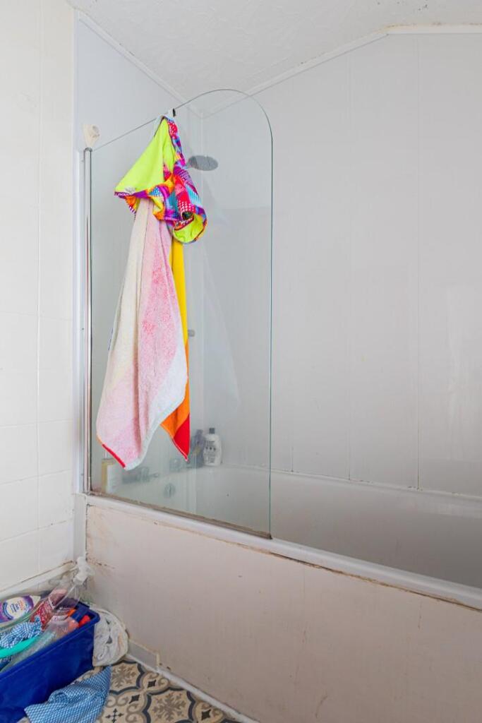 Dogfield Street 85-4.jpg