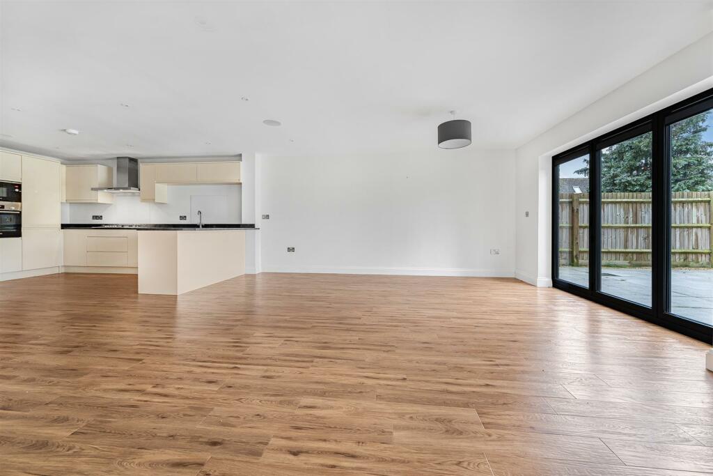 Open Plan Kitchen, Dining, Living Room