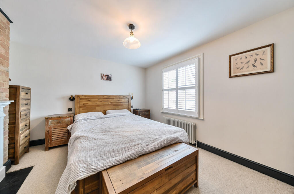 1294097-9-682f32f...