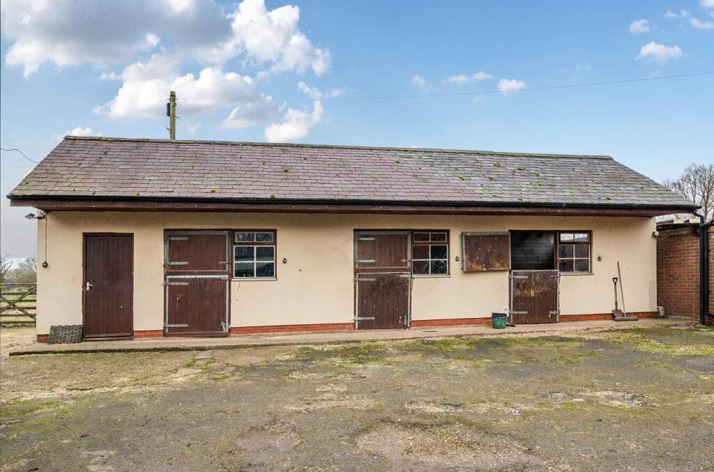 Longbridge Farm, Warwick (11).jpg