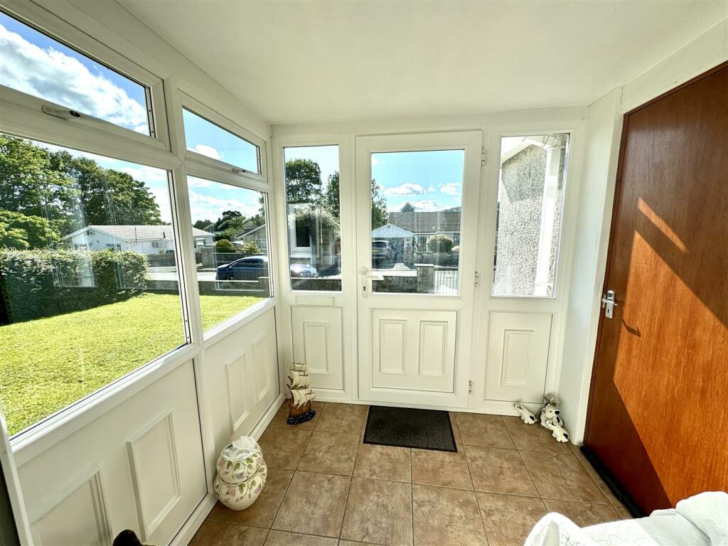 ENTRANCE PORCH