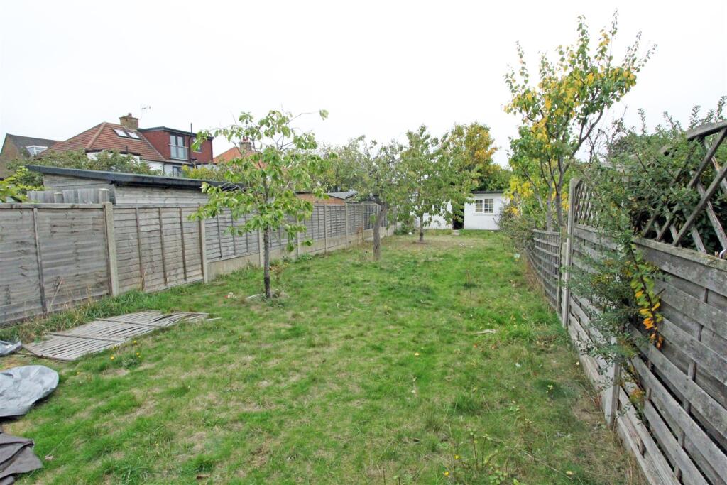IMG_6498 garden.jpg