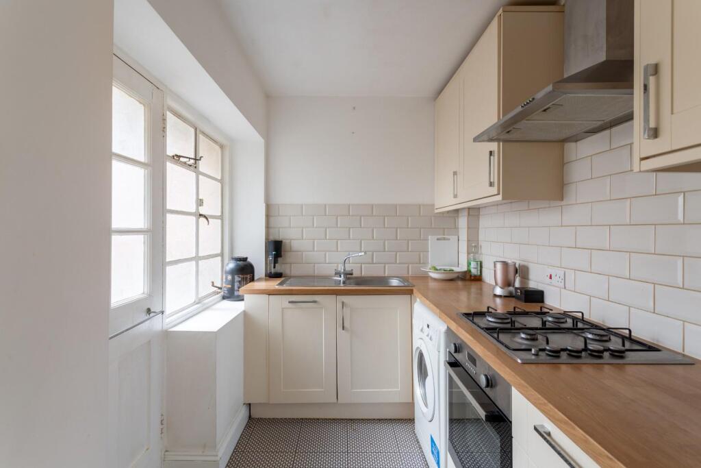 Eaton Court-3.jpg