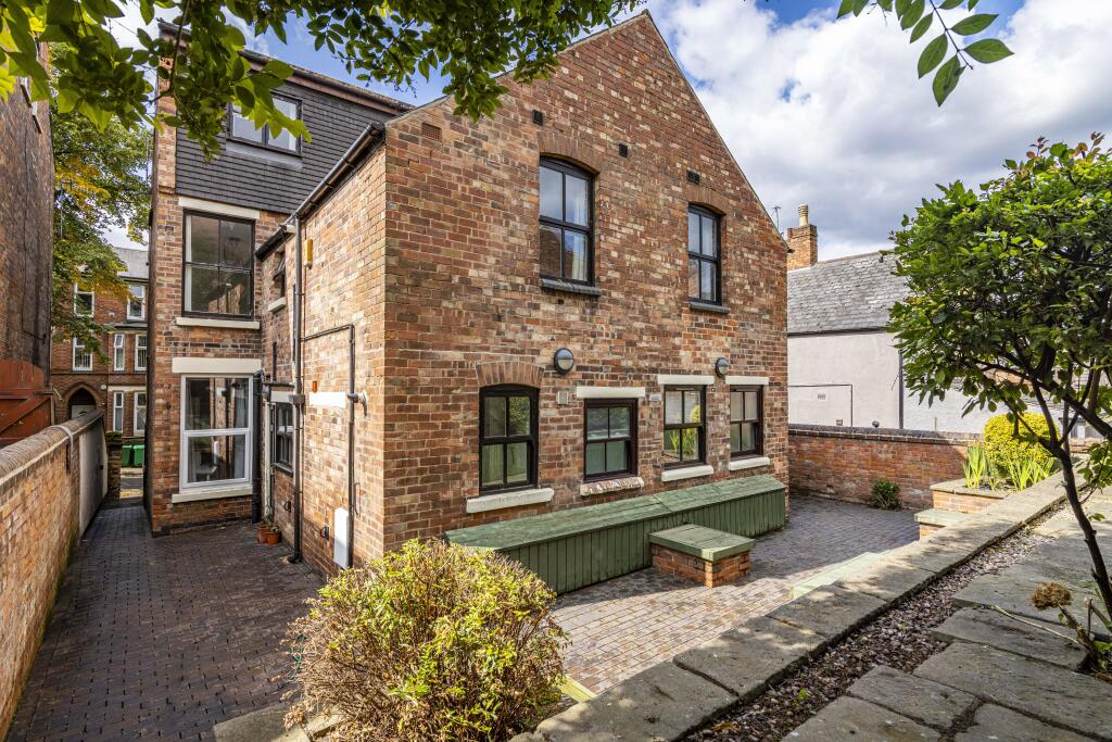 10-12DouglasRoad-15