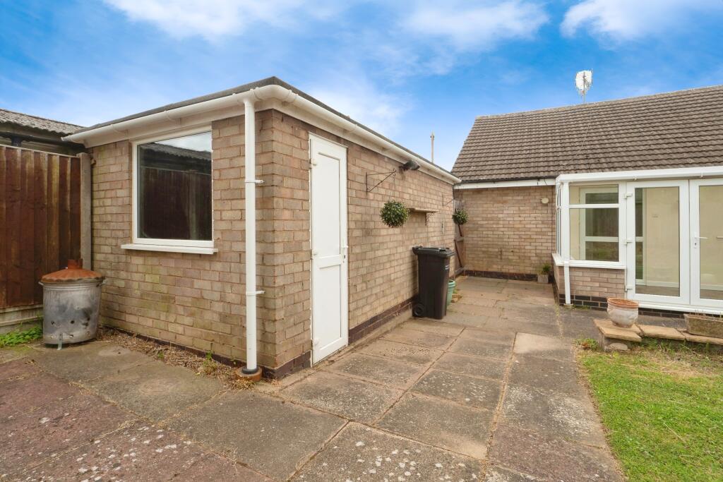 Detached Garage