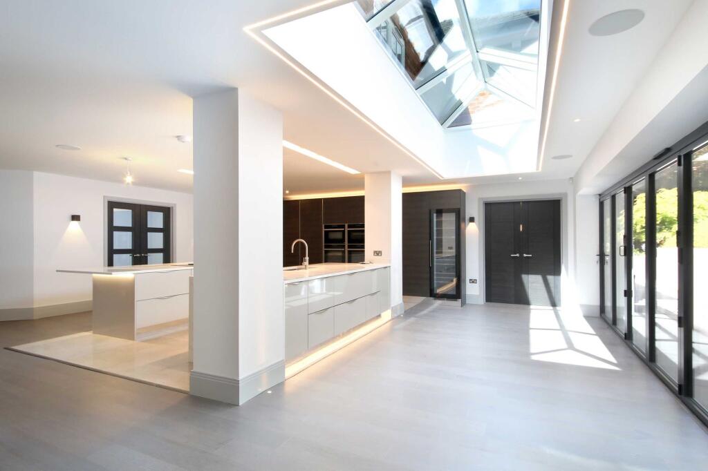 Kitchen/Dining
